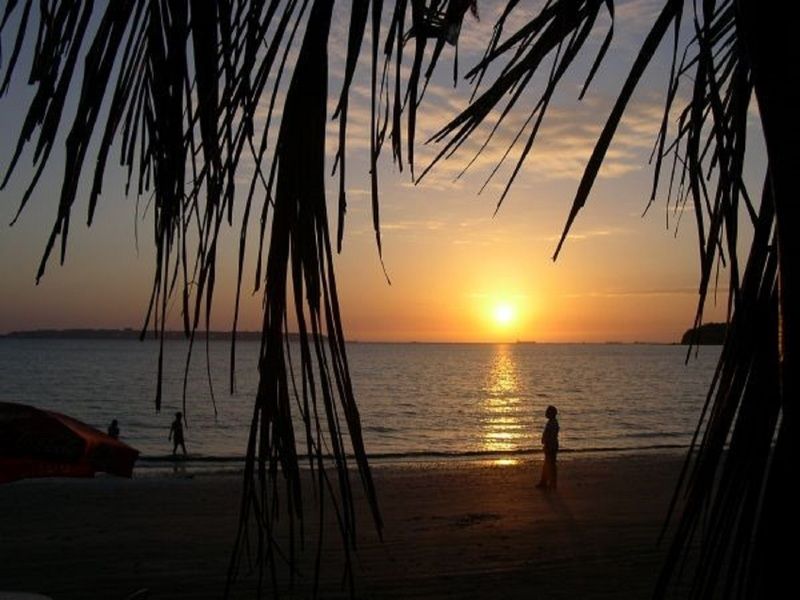 Bambolim Beach Resort Exterior photo